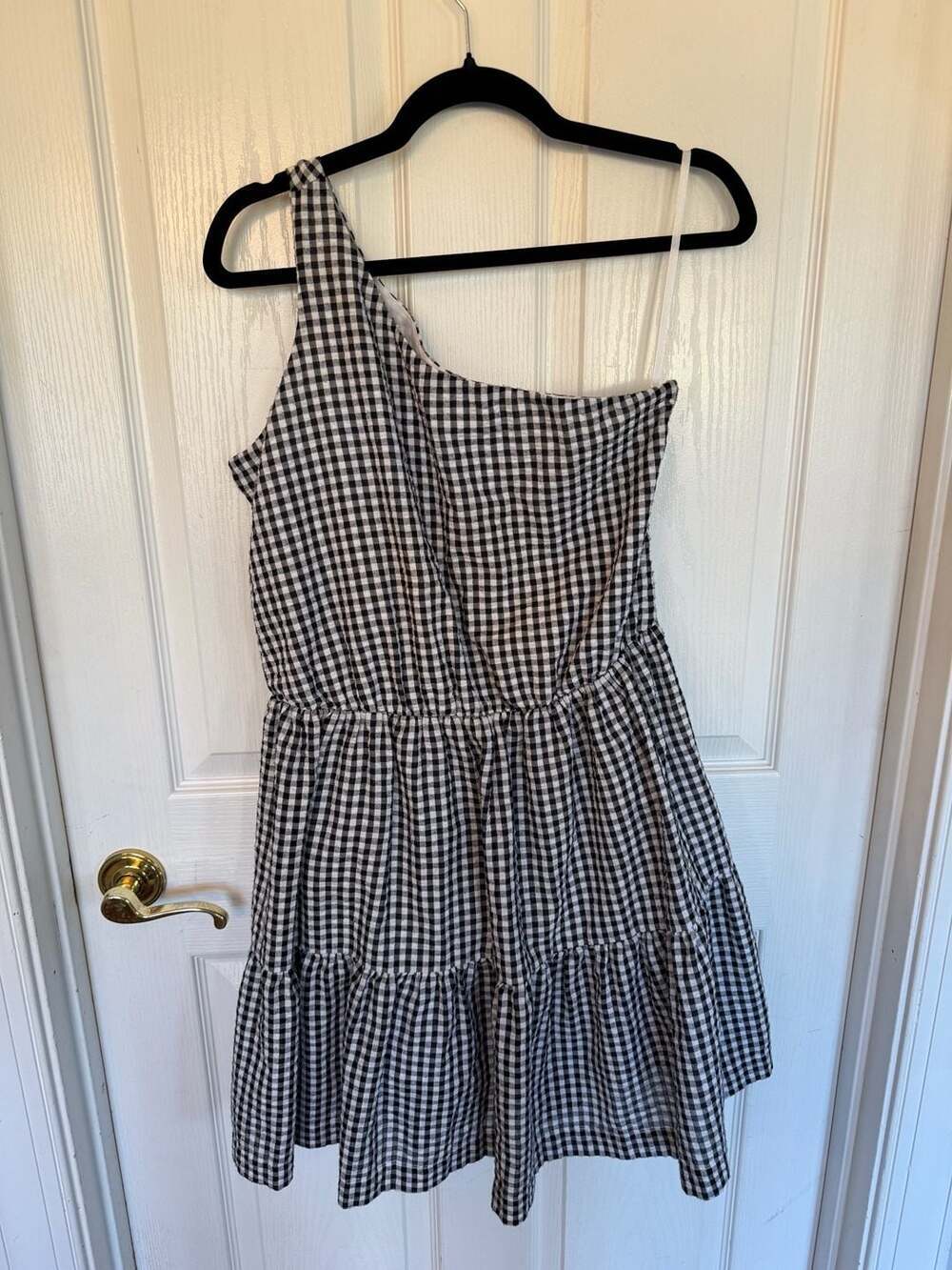 Vineyard Vines Black & White Gingham Seersucker One Shoulder Tiered Dress Size 8
